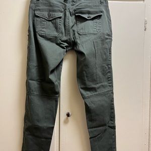 Size 1 Union Bay jeans. green in color